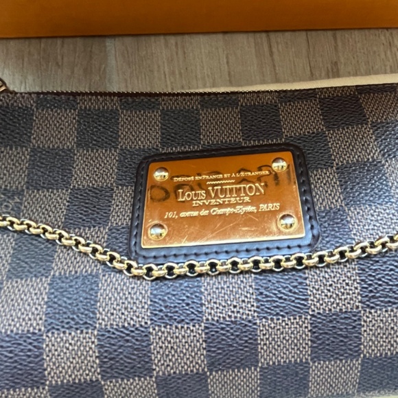 Authentic Louis Vuitton Damier Ebene Eva Clutch - Picture 3 of 8